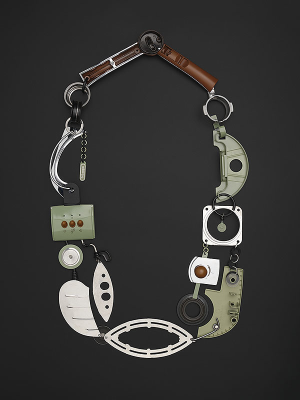 Love Machine. Necklace, coffee machine by Veronika Fabian, London, England (K.2021.33). ©Veronika Fabian. Image © National Museums Scotland. Courtesy of the National Museums Scotland.  